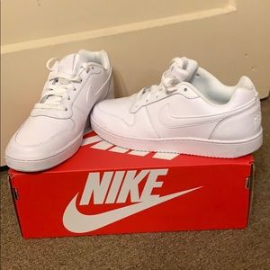 Women’s Nike Shoe